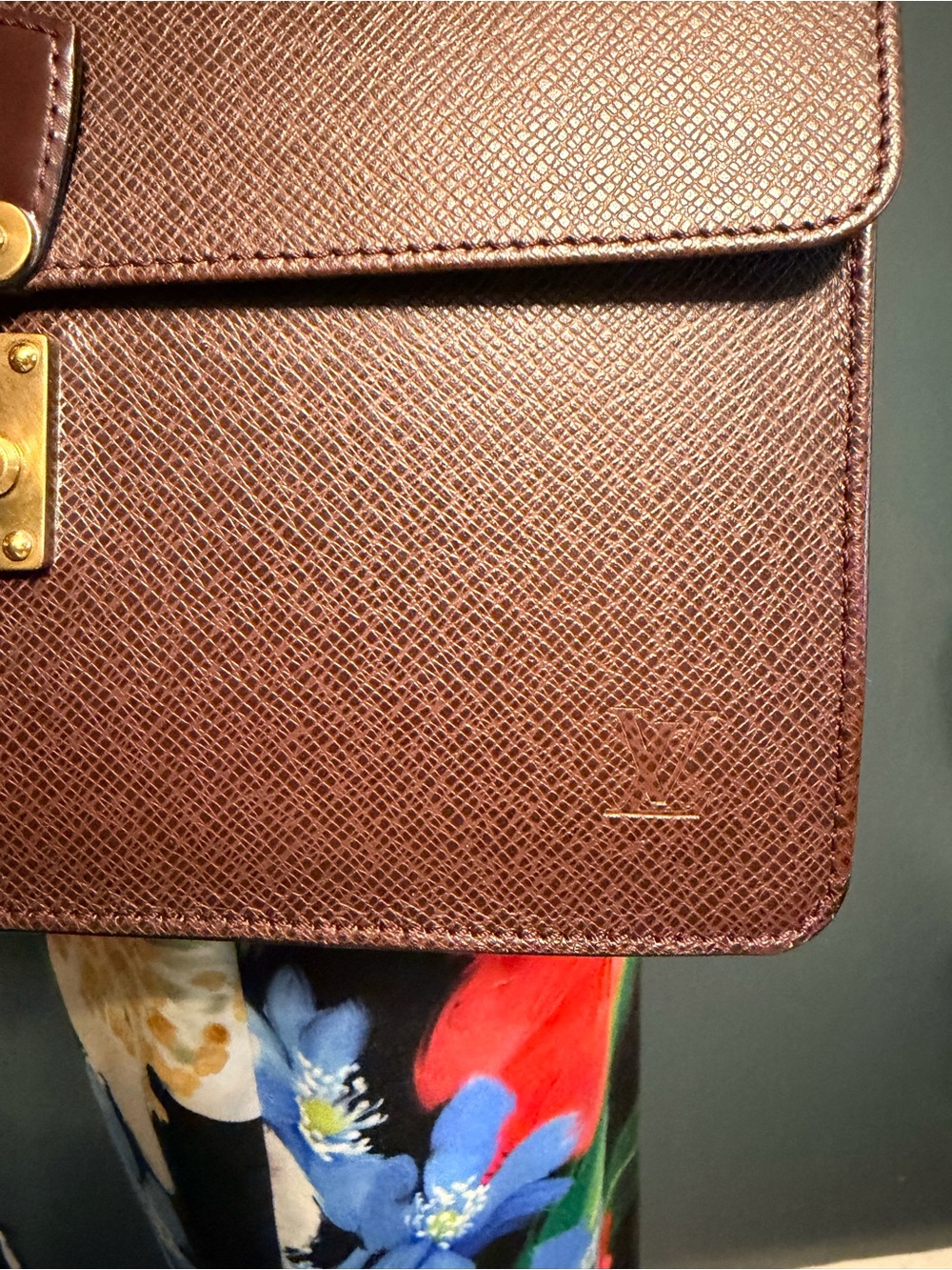 Louis Vuitton Burgundy Taiga Pochette Kourad Clutch Bag - Picture 7 of 14